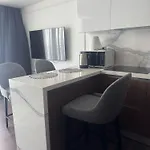 Lägenhet Grand Saphire Apartment-i Trikomo