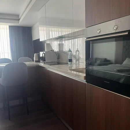 Lägenhet Grand Saphire Apartment-i